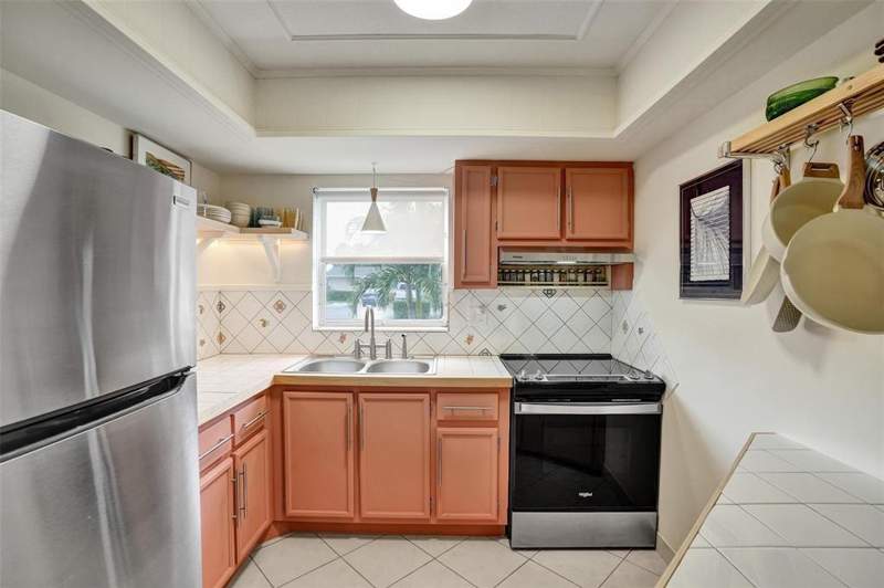 1 bedroom Condominium at 2592 E Dudley Dr Drive #A, Cresthaven Villas Condo 25, West Palm Beach — photo 5