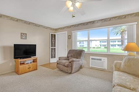 680 Horizon #110, Boynton Beach FL - photo 8 of 55