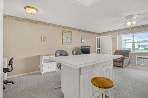 680 Horizon #110, Boynton Beach FL - photo 12 of 55