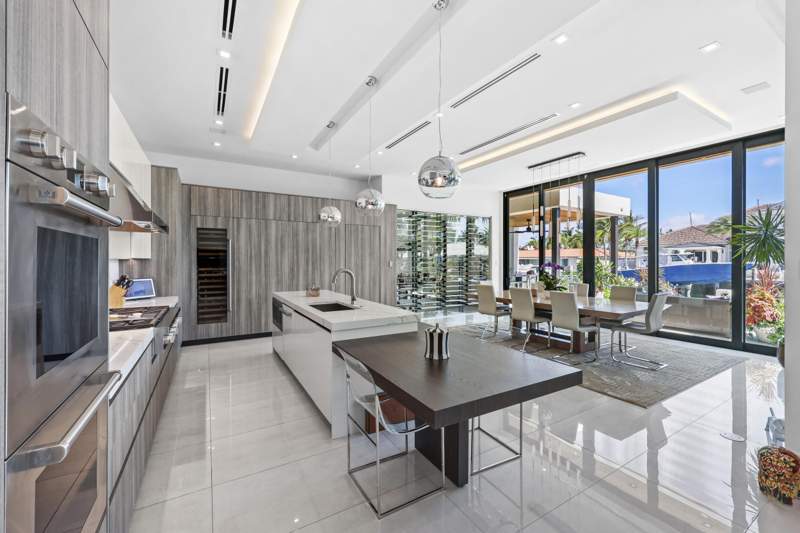 6 bedroom Single Family Residence at 2863 NE 27th Street, Coral Ridge Galt Add No 1, Fort Lauderdale — photo 5