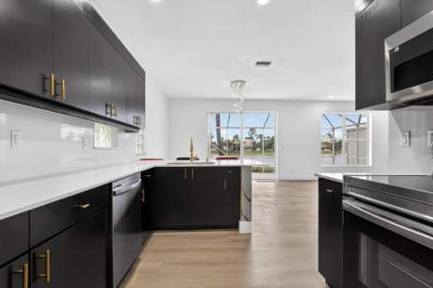 7823 Springfield Lake Drive, Lake Worth FL - photo 12 of 74