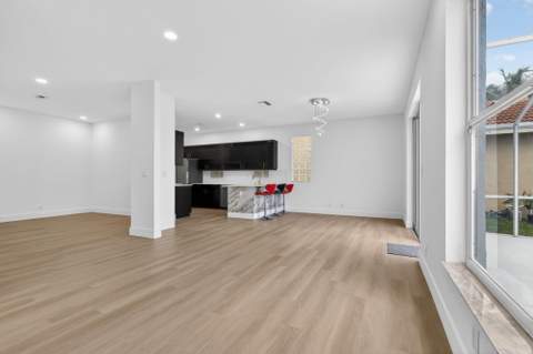 7823 Springfield Lake Drive, Lake Worth FL - photo 17 of 74
