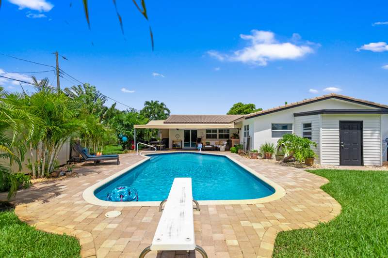 3 bedroom Single Family Residence at 1420 NE 42nd Court, Coral Heights Sec 2, Oakland Park — photo 2