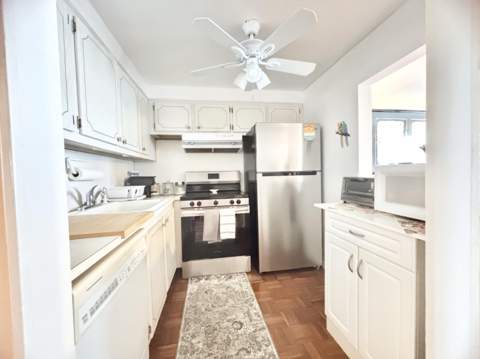 4010 Harwood C, Deerfield Beach FL - photo 9 of 60