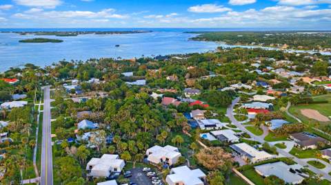 3840 SE Jefferson Street, Stuart FL - photo 24 of 36