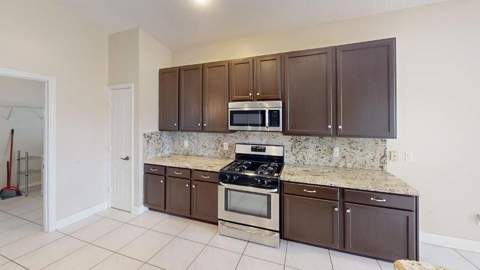 895 SW Lake Charles Circle, Port St. Lucie FL - photo 18 of 76