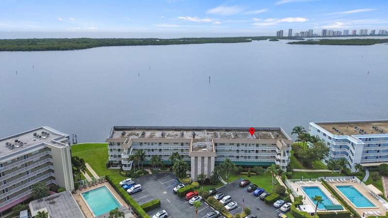 2 bedroom Condominium at 52 Yacht Club Drive #103, Landings Condo Lt, North Palm Beach — photo 2