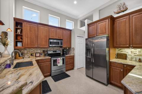8949 Champions Way, Port St. Lucie FL - photo 12 of 51