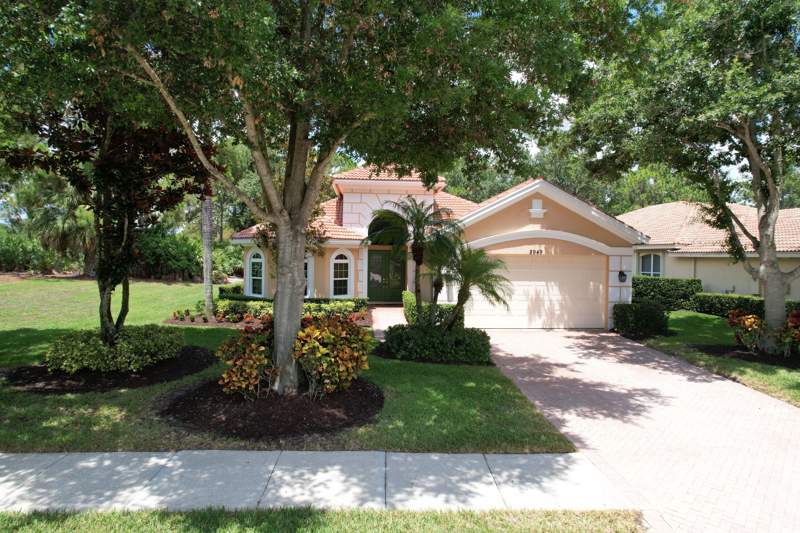3 bedroom Single Family Residence at 8949 Champions Way, Lakes At PGA Village, Port St. Lucie — photo 2