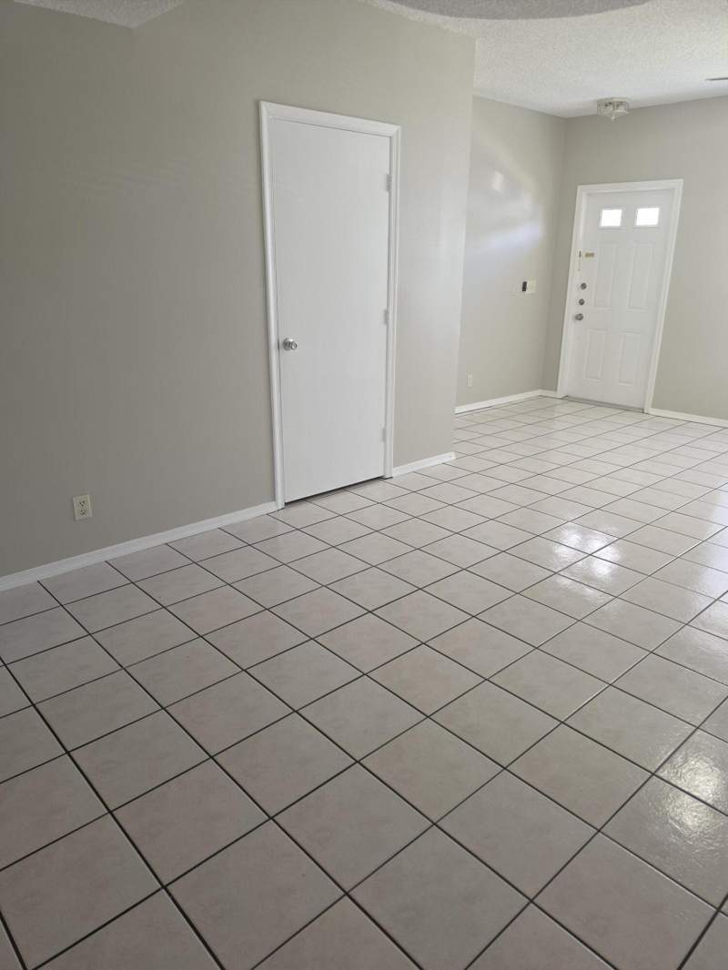 2 bedroom Townhouse at 51 Whitehead Circle #51, Coconuts at Bonaventure, Weston — photo 4