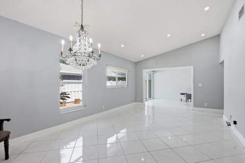 8621 Jasmine Way, Boca Raton FL - photo 7 of 25
