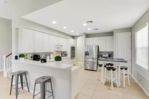 2202 SW Newport Isles Boulevard, Port St. Lucie FL - photo 9 of 27
