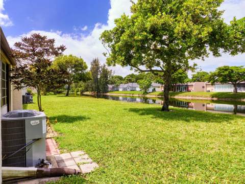 175 Lake Susan Lane, West Palm Beach FL - photo 22 of 43