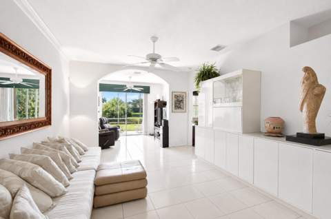 10773 Royal Caribbean Circle, Boynton Beach FL - photo 10 of 60
