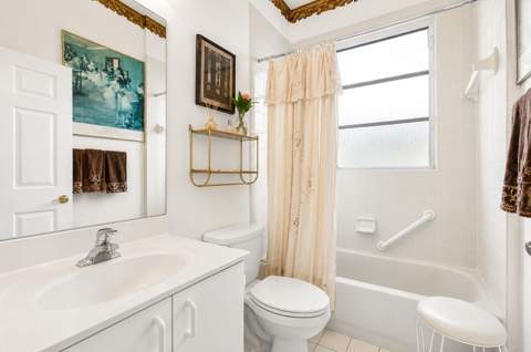 10773 Royal Caribbean Circle, Boynton Beach FL - photo 19 of 60