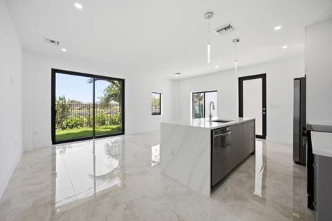1542 NW 1st Avenue, Pompano Beach FL - photo 8 of 24