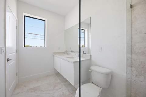 1542 NW 1st Avenue, Pompano Beach FL - photo 18 of 24