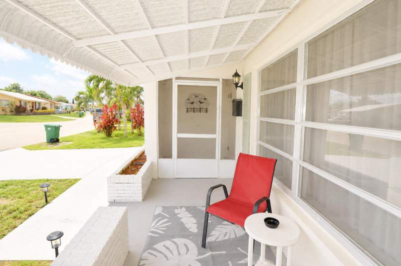 2 bedroom Single Family Residence at 4911 NW 55th Street, Mainlands Of Tamarac Lakes, Tamarac — photo 2