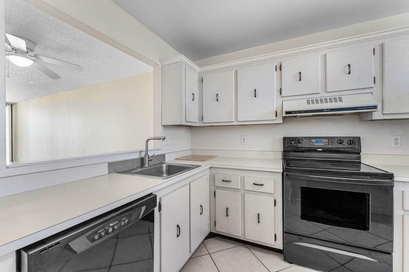 2 bedroom Condominium at 3545 S Ocean Boulevard #405, Palm Beach Harbour Club Condo, South Palm Beach — photo 3