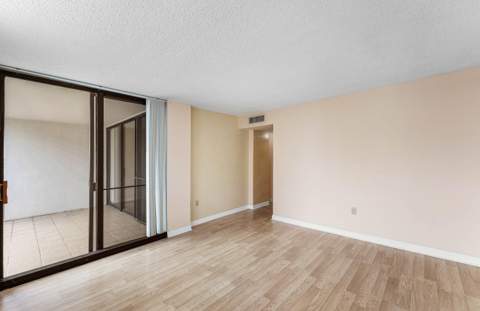 3545 S Ocean Boulevard #405, South Palm Beach FL - photo 17 of 41