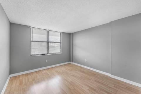 3545 S Ocean Boulevard #405, South Palm Beach FL - photo 22 of 41