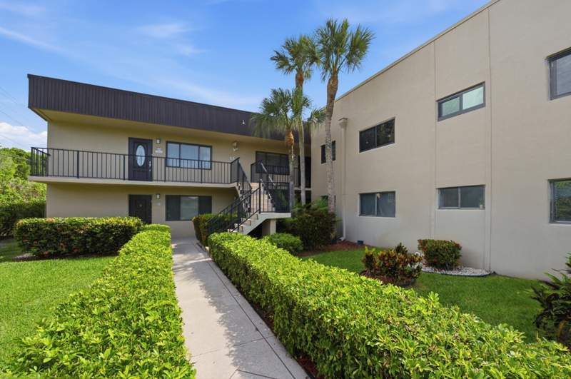 2 bedroom Condominium at 15126 Ashland Street #250, Lakes Of Delray , Delray Beach — photo 2