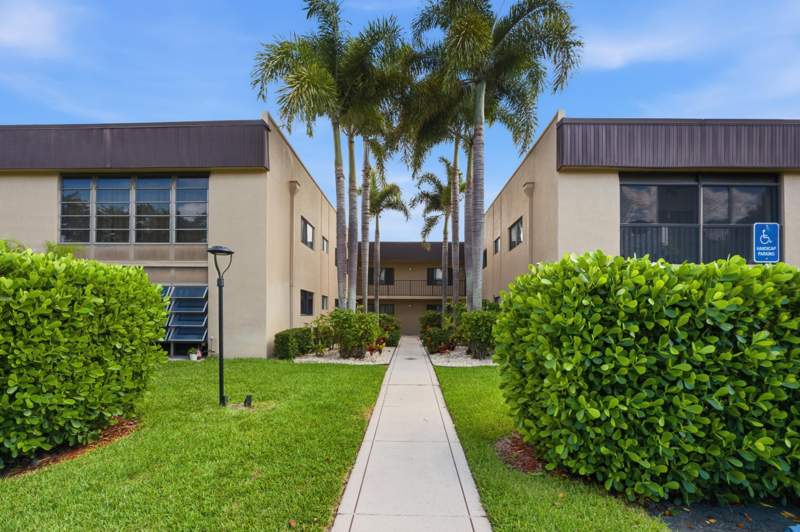 2 bedroom Condominium at 15126 Ashland Street #250, Lakes Of Delray , Delray Beach — photo 3