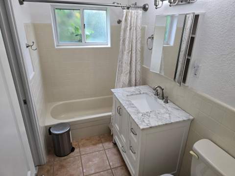 5631 NE 5th Terrace, Oakland Park FL - photo 15 of 22