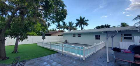 3800 NE 4th Avenue, Deerfield Beach FL - photo 10 of 33
