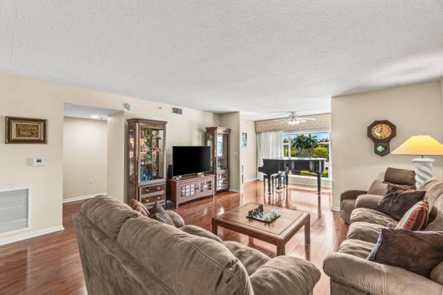 12560 Majesty Circle #401