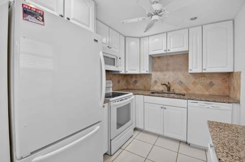 200 Normandy E #200, Delray Beach FL - photo 7 of 53