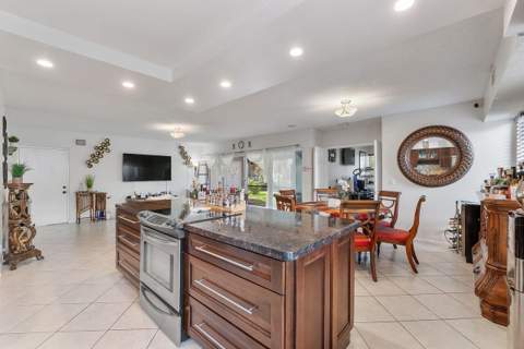 6237 Old Court Road #104, Boca Raton FL - photo 11 of 36