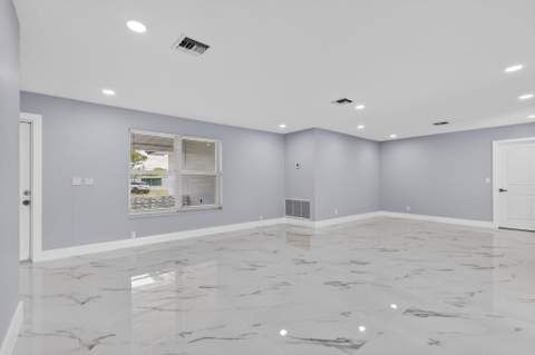1408 Cochran Drive, Lake Worth Beach FL - photo 6 of 49