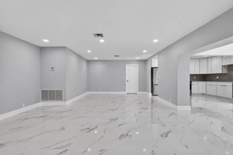 1408 Cochran Drive, Lake Worth Beach FL - photo 7 of 49