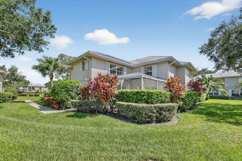 2 bedroom Townhouse at 2433 SW Danbury Lane, The Meadows At Martin Downs, Palm City — photo 1