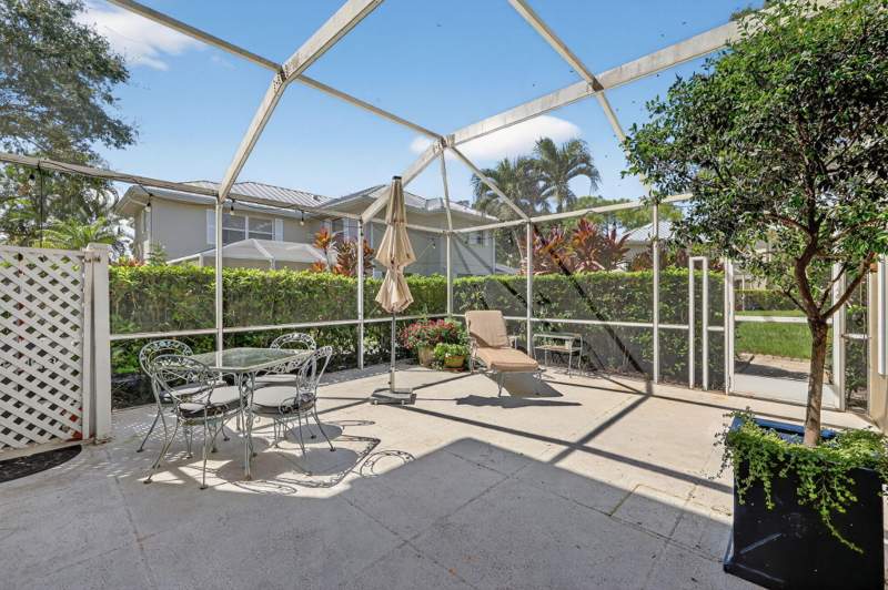 2 bedroom Townhouse at 2433 SW Danbury Lane, The Meadows At Martin Downs, Palm City — photo 3