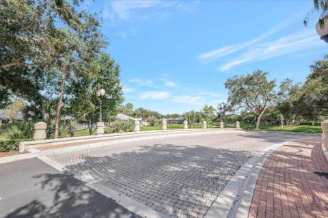 2433 SW Danbury Lane, Palm City FL - photo 8 of 45