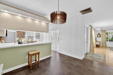 2433 SW Danbury Lane, Palm City FL - photo 18 of 45