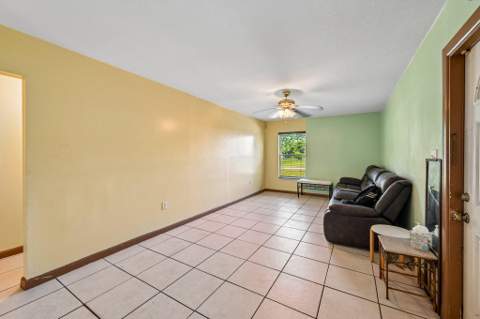 3400 Avenue, Fort Pierce FL - photo 6 of 31