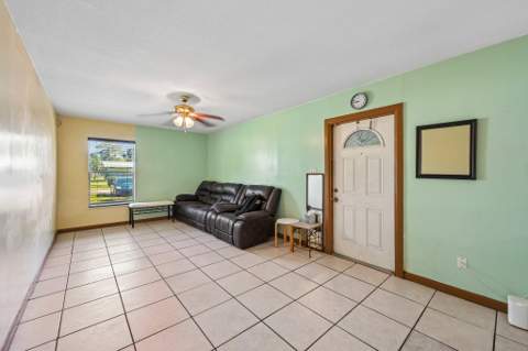 3400 Avenue, Fort Pierce FL - photo 7 of 31