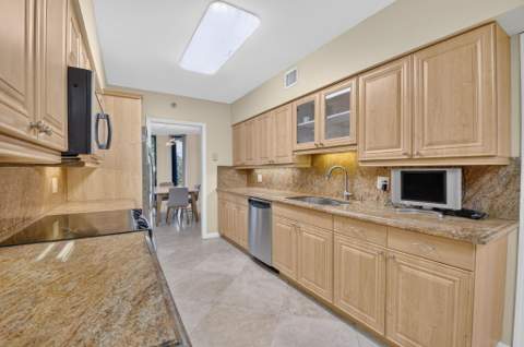 1401 S Ocean Boulevard #1060, Boca Raton FL - photo 14 of 47