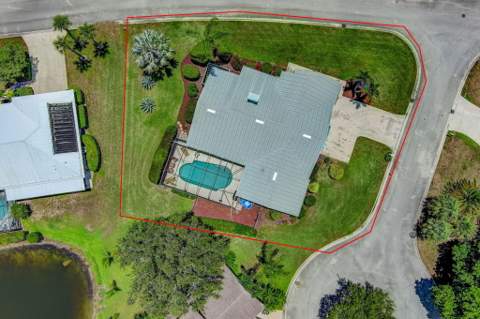 10705 SE Seabreeze Court, Hobe Sound FL - photo 12 of 76