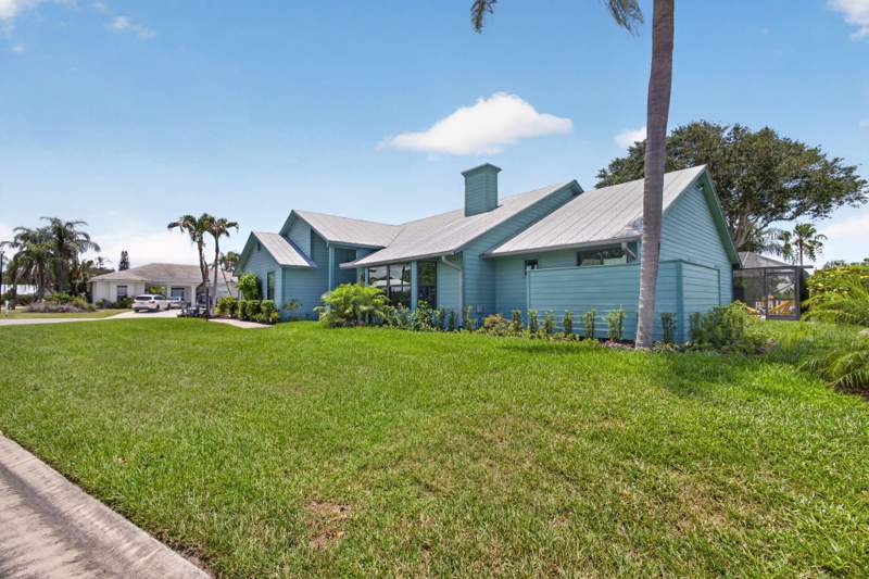 4 bedroom Single Family Residence at 10705 SE Seabreeze Court, Jupiter Narrows, Hobe Sound — photo 5