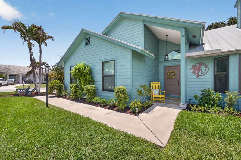 4 bedroom Single Family Residence at 10705 SE Seabreeze Court, Jupiter Narrows, Hobe Sound — photo 3