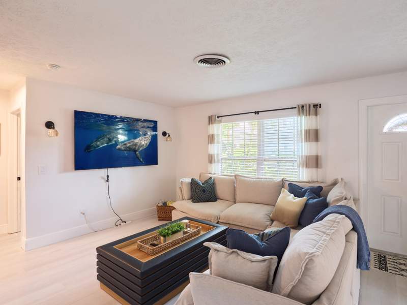 3 bedroom Single Family Residence at 3743 NE Barbara Drive, Skyline Heights, Jensen Beach — photo 2