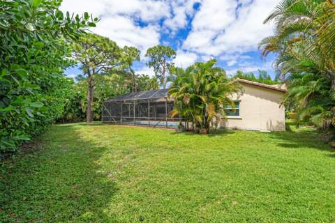 2493 Timbercreek Circle, Boca Raton FL - photo 18 of 37