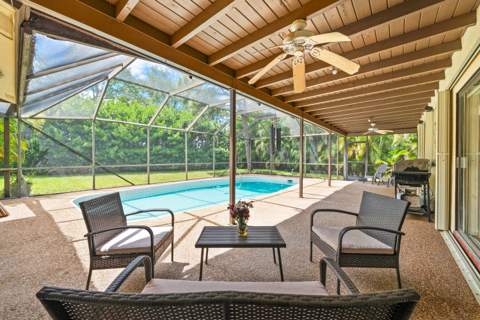 2493 Timbercreek Circle, Boca Raton FL - photo 9 of 37
