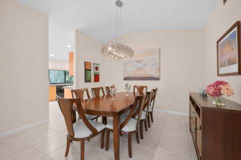 2493 Timbercreek Circle, Boca Raton FL - photo 6 of 37