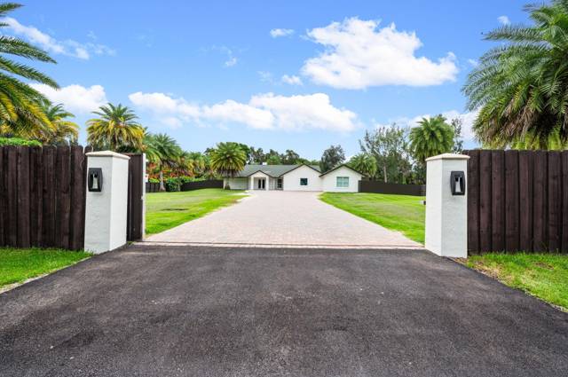 5700 SW 196th Lane