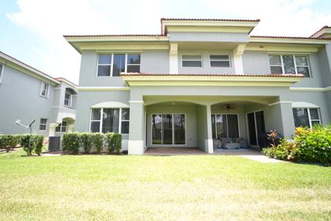 2202 SW Cape Cod Drive, Port St. Lucie FL - photo 16 of 17